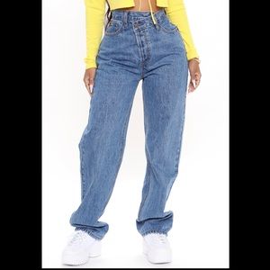Crossover Straight leg Jeans